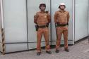 Polícia Militar garante a segurança de milhares de pessoas durante o desfile de Carnaval em Curitiba