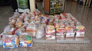 Batalhão da PM faz campanha solidária e arrecada quase uma tonelada de alimentos para entidades assistenciais de Campo Mourão nas comemorações pelos 167 anos da PM