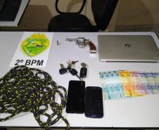 Homem é preso pela PM com crack, maconha e munições em sua residência em Florestópolis (PR)