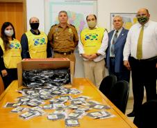 Comandante-Geral da PM recebe doação de 500 máscaras para serem distribuídas à tropa