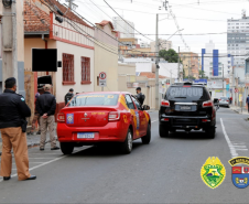 Com a Operação Centro II, PM encaminha 15 pessoas e apreende quatro quilos de drogas em Ponta Grossa