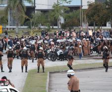 Manifestação Praça Santos Andrade e Palácio Iguaçu