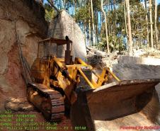 Desmate e exploração mineral em Bocaiúva do Sul (PR) são constatados durante ação da Polícia Ambiental 
