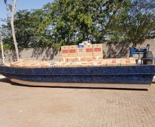 Operação Hórus apreende dois barcos lotados de cigarros paraguaios no Lago Itaipu