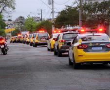 Bloqueios de trânsito do BPTran resulta no recolhimento de 48 carros e na prisão de 10 pessoas em Curitiba