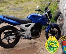 Drogas e moto furtada são apreendidos pela PM em Telêmaco Borba e Ortigueira, nos Campos Gerais
