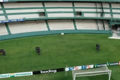 Companhia de Choque faz treinamento no estádio Couto Pereira, em Curitiba