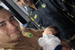 Bebê engasgado é salvo por policiais militares em Posto Rodoviário de Francisco Beltrão