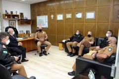 Alto Comando da Polícia Militar recebe visita de cortesia do Presidente da ALEP