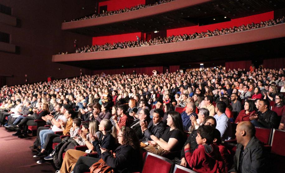Com o tema Heróis, Banda de Música da PM faz espetáculo musical no Teatro Guaíra, em Curitiba