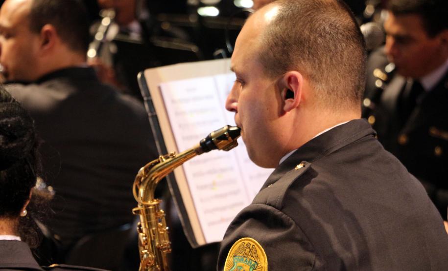 Com o tema Heróis, Banda de Música da PM faz espetáculo musical no Teatro Guaíra, em Curitiba