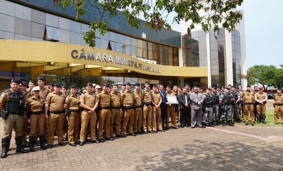 Câmara Municipal de Cascavel faz homenagem pelos 50 anos do 6º Batalhão