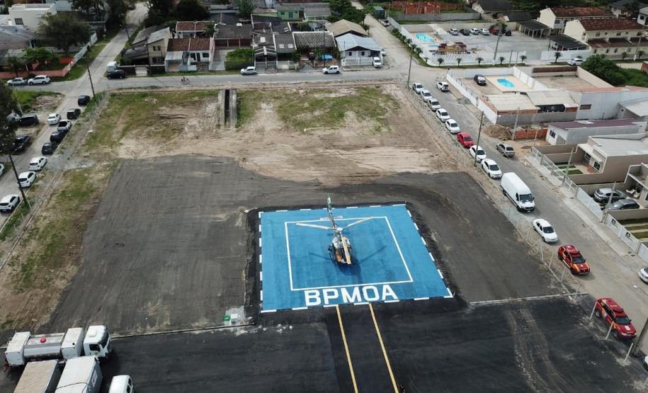 Nova base do BPMOA é instalada no litoral para atuação conjunta com a saúde em resgates e remoções aeromédicas no Verão Maior