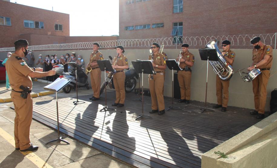 Visita 23ºBatalhão e Banda de Música ao Hospital Vitória
