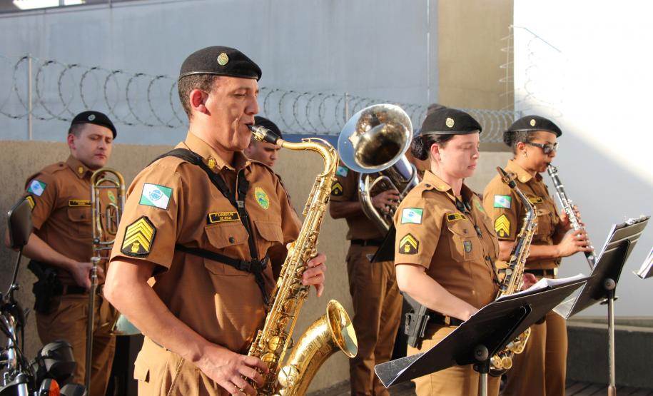 Visita 23ºBatalhão e Banda de Música ao Hospital Vitória