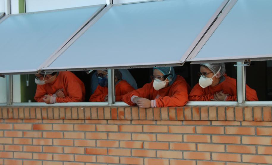 Visita 23ºBatalhão e Banda de Música ao Hospital Vitória