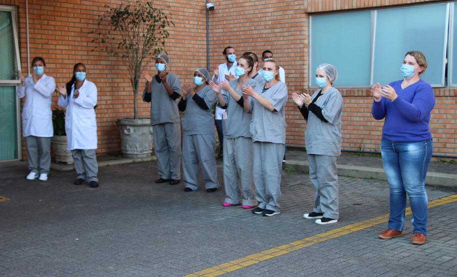 Visita 23ºBatalhão e Banda de Música ao Hospital Vitória