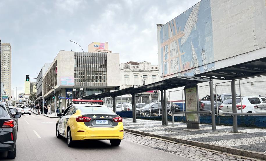 As unidades especializadas da PMPR foram mobilizadas para apoiar as forças locais e reforçar áreas estratégicas