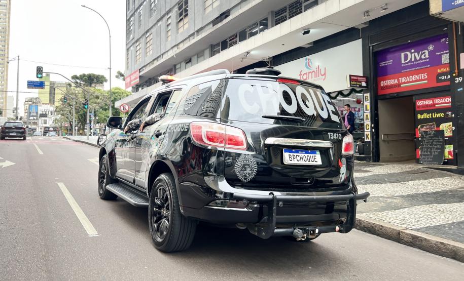 As unidades especializadas da PMPR foram mobilizadas para apoiar as forças locais e reforçar áreas estratégicas