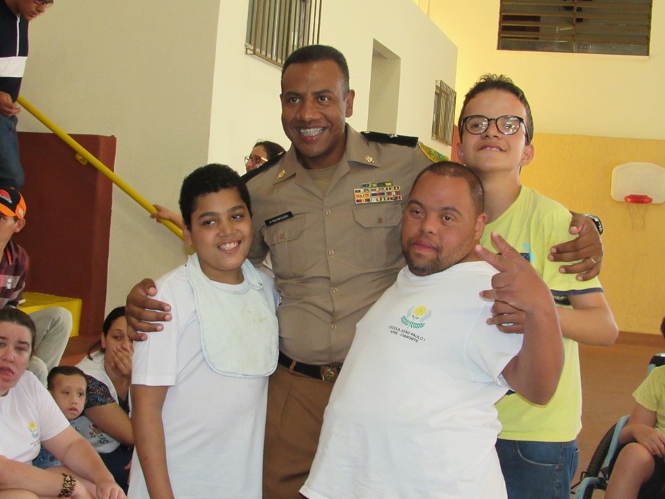 Cianorte (PR) recebe o concerto da Banda de Música da PM com homenagens e solidariedade
