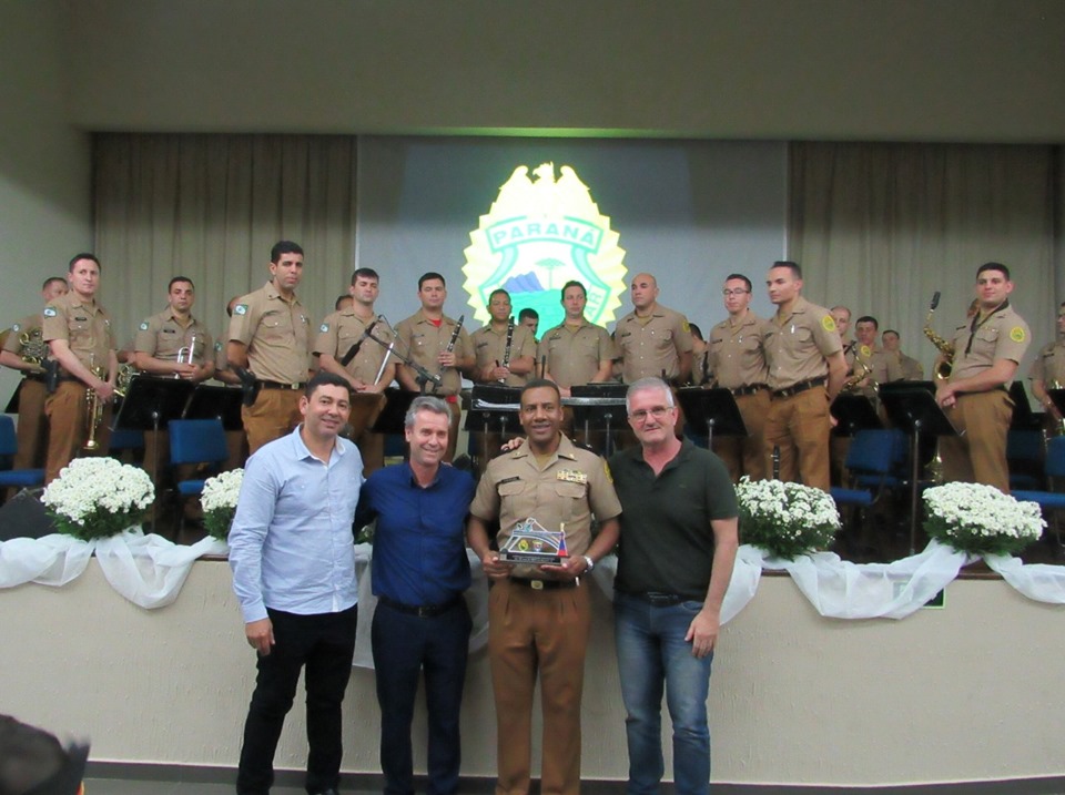 Cianorte (PR) recebe o concerto da Banda de Música da PM com homenagens e solidariedade