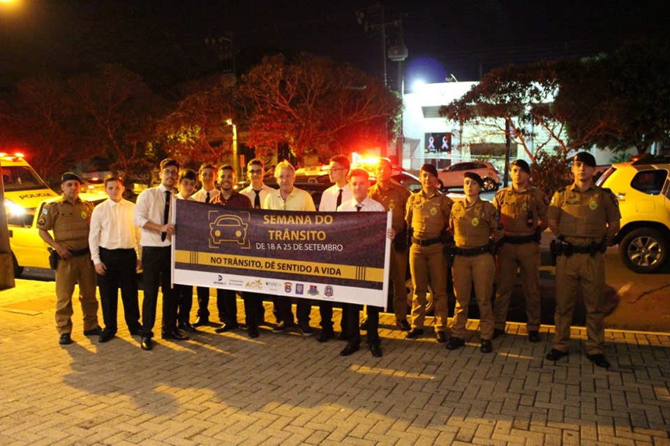 PM orienta população de Cianorte (PR) sobre a perigosa combinação do álcool com a direção