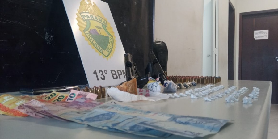 Após denúncia, PM prende homem e apreende mais de 1,4 quilos de drogas e armas em Curitiba