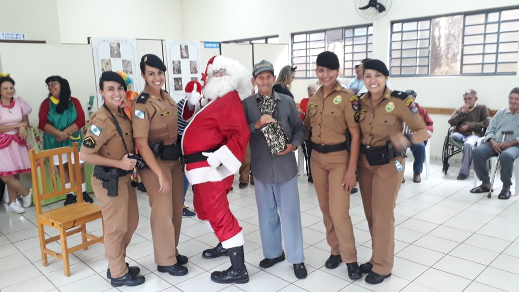 PM e projeto “Ta Curando” levam presentes e alegria aos idosos do Asilo São Vicente de Paulo no Noroeste do estado