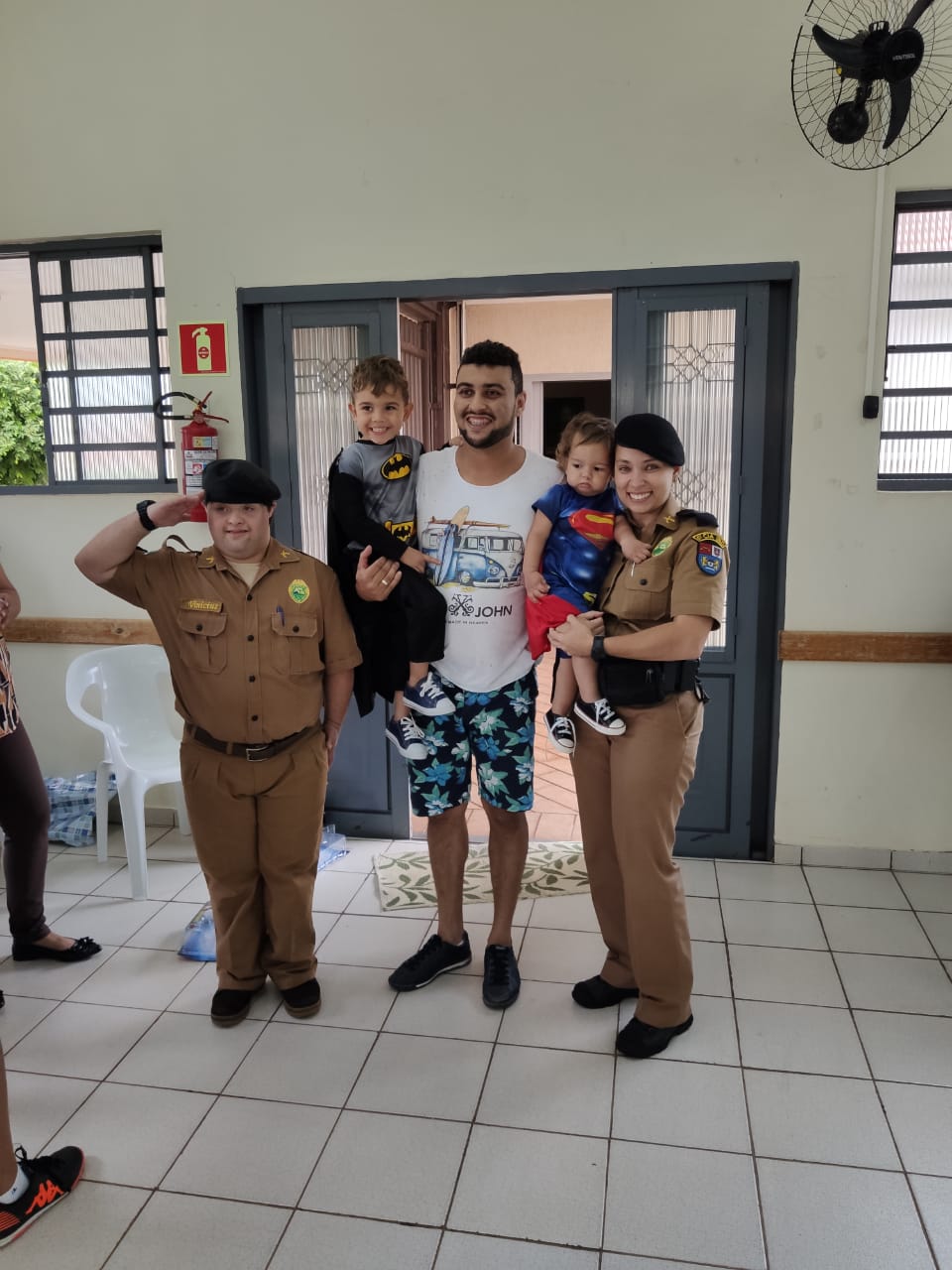 PM e projeto “Ta Curando” levam presentes e alegria aos idosos do Asilo São Vicente de Paulo no Noroeste do estado