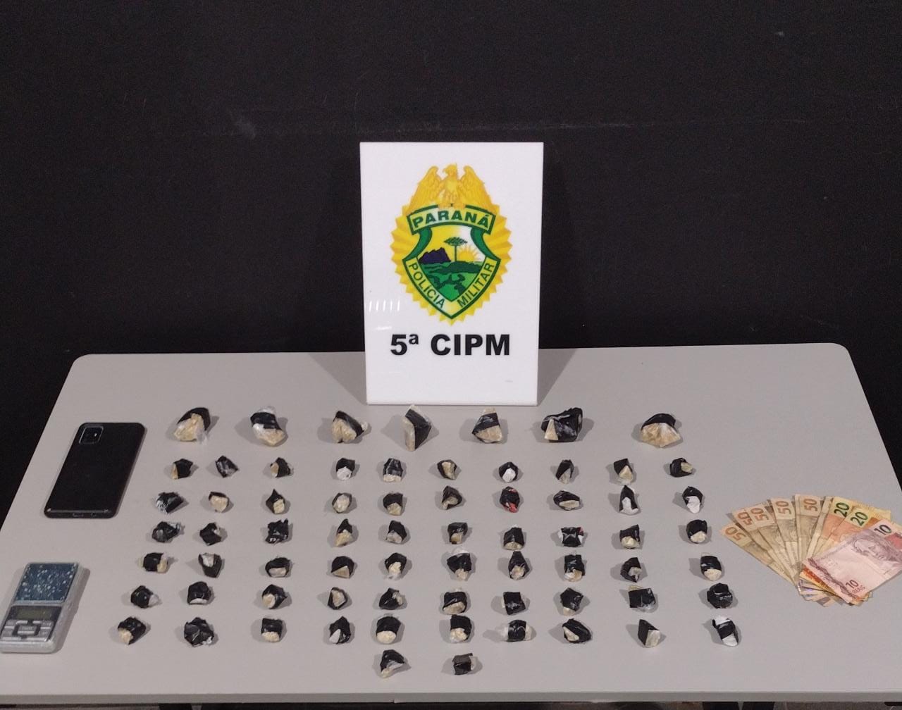 No Noroeste do estado, PM prende homem e apreende meio quilo de crack