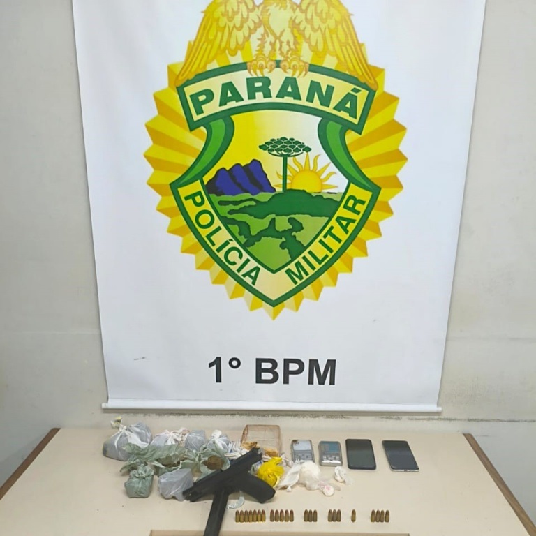 Polícia Militar do Paraná apreende arma de fogo, drogas e detém suspeitos em operação, em Ponta Grossa