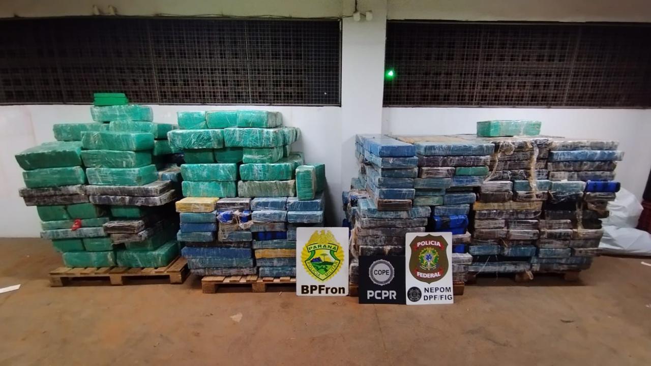 Polícia Militar do Paraná apreende mais de quatro toneladas de maconha em Santa Helena