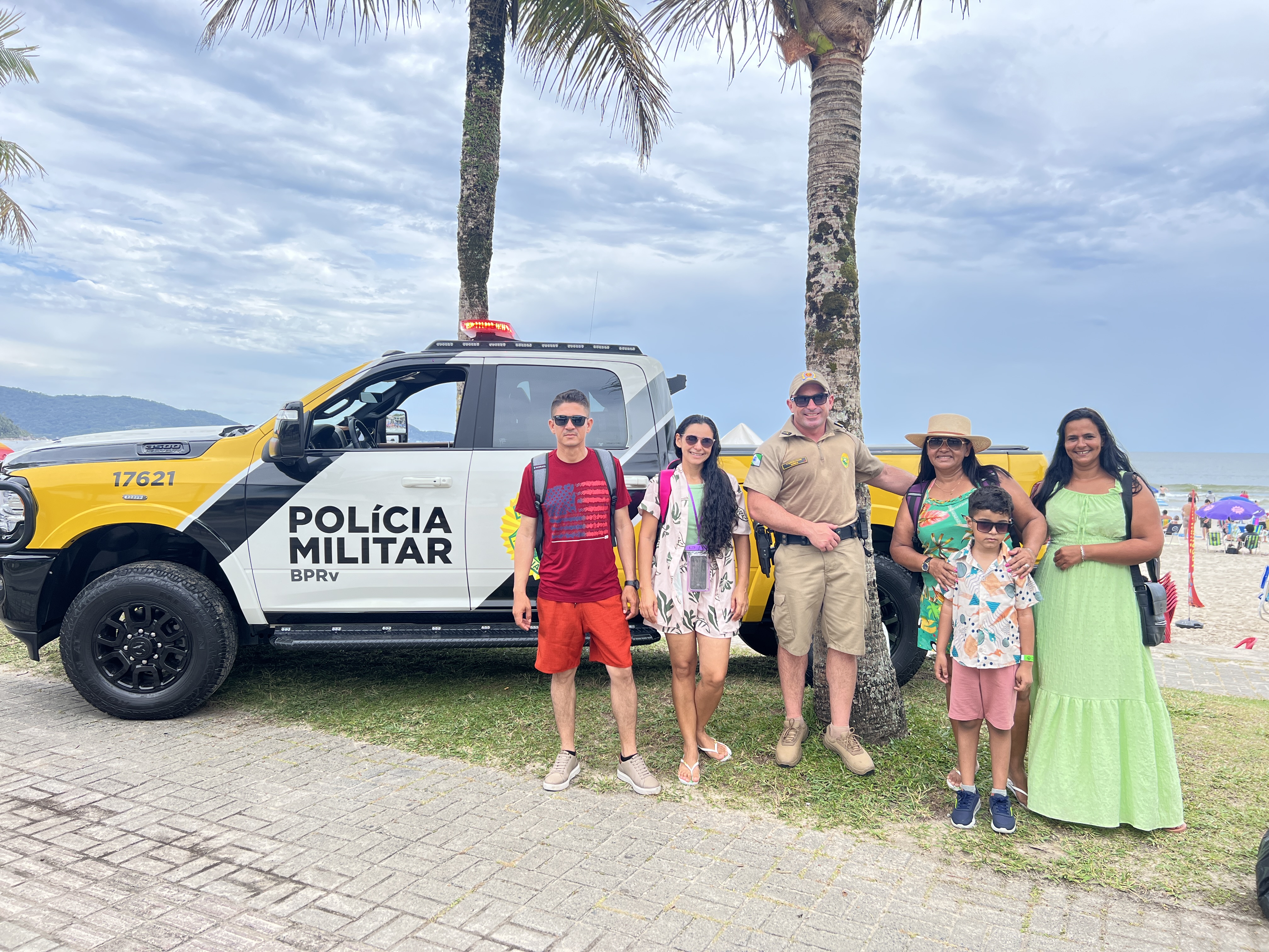 Durante a ação, os policiais militares interagiram de forma direta e acolhedora com moradores e veranistas
