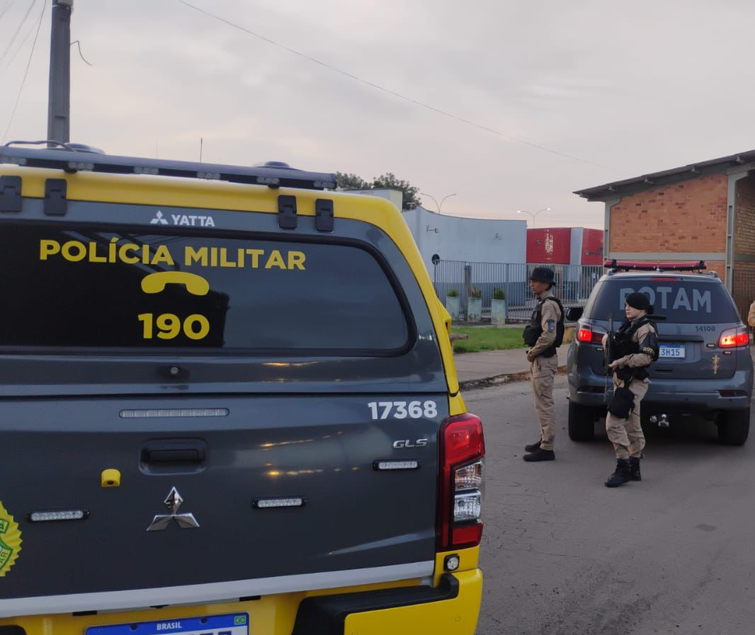 PMPR cumpre mandados de prisão e detém suspeito em Castro