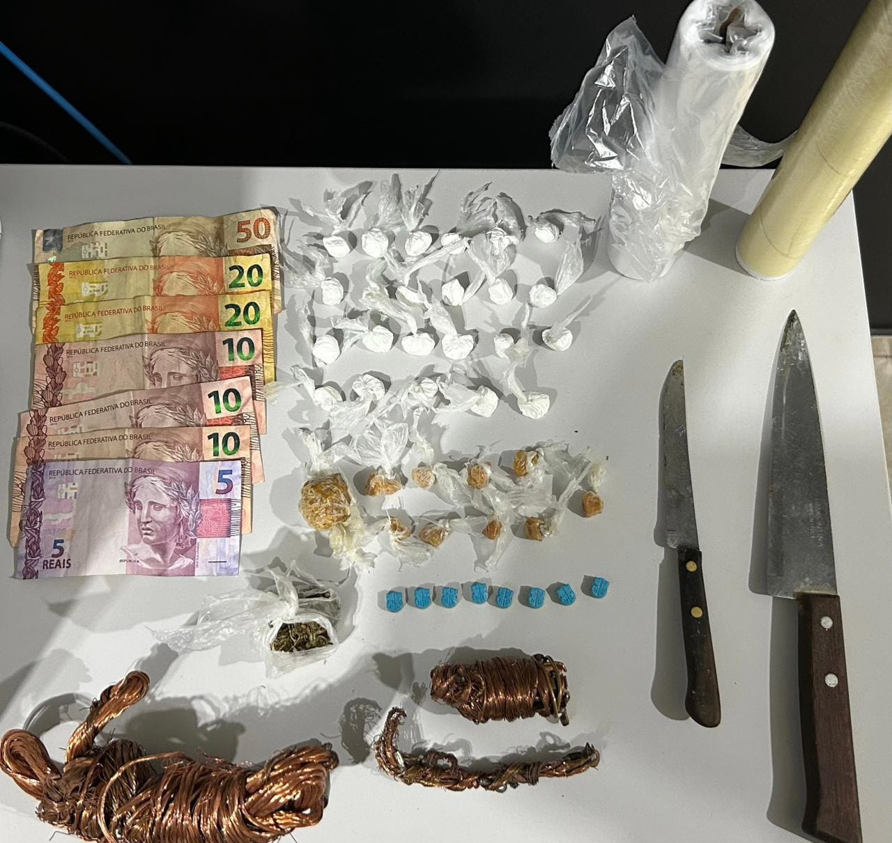 PMPR e PCPR desarticulam ponto de tráfico de drogas em Japira