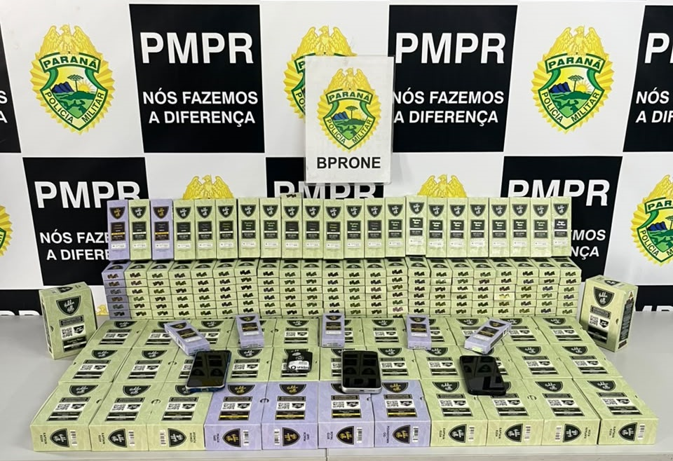 PMPR apreende 400 cigarros eletrônicos de maconha e detém suspeitos em Curitiba