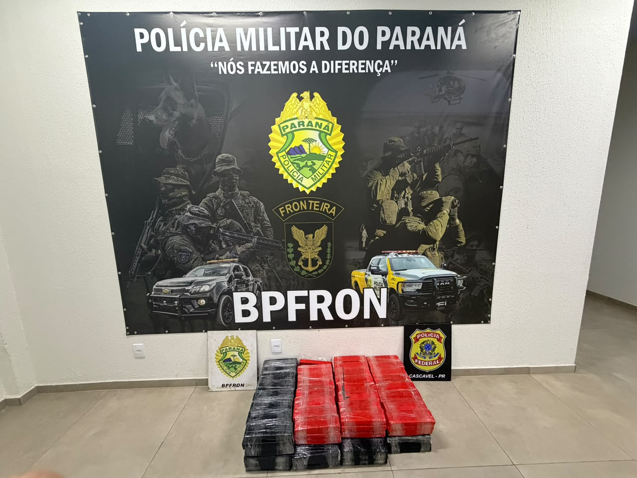 PMPR e PF apreendem 136 quilos de maconha e prendem homem na BR-277