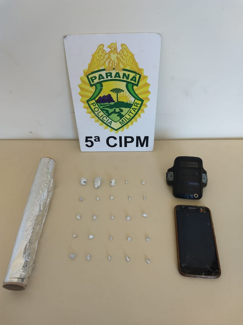 Dois homens são presos pela PM por suspeita de tráfico de drogas no Noroeste do Estado