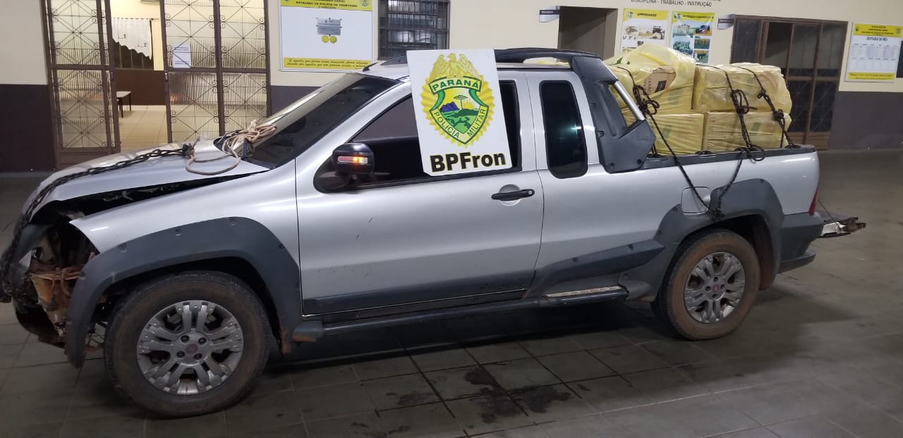 Carro carregado com cigarros contrabandeados é apreendido por policiais militares do BPFron no Oeste do estado