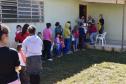 Batalhão da PM faz ação social e doa roupas e alimentos em Tunas do Paraná, na RMC