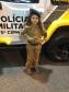 Batalhão da PM faz a alegria das crianças com fardas infantis durante a festa de aniversário da cidade de Cianorte (PR)