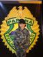 Batalhão da PM faz a alegria das crianças com fardas infantis durante a festa de aniversário da cidade de Cianorte (PR)
