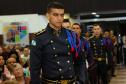 Policiais militares são abençoados durante Missa de Ação de Graças em comemoração aos 165 anos da PM