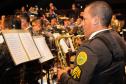 Segunda noite do Concerto da Banda de Música da PM surpreende público e é marcada por homenagens em Curitiba