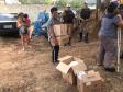 Policiais militares do BPTran arrecadam alimentos e ajudam família do Fazendinha, em Curitiba