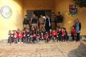 Batalhão da PM recebe visita de alunos do Centro de Educação Infantil Sagrada Família em Santo Antônio da Platina (PR)
