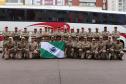 Familiares recepcionam bombeiros militares que atuaram no combate às queimadas na Floresta Amazônica