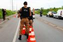 Mais de 240 policiais militares estão atuando na 2ª fase da Operação Todos Por um no bairro Cidade Industrial de Curitiba (CIC)