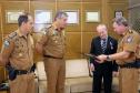 Comandante-Geral da PM entrega medalha de Mérito de Ensino a tenente-coronel da Reserva Remunerada 