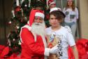 Natal Solidário da PM presenteia mais de 180 crianças com brinquedos, brincadeiras e Papai Noel em Curitiba (PR) 